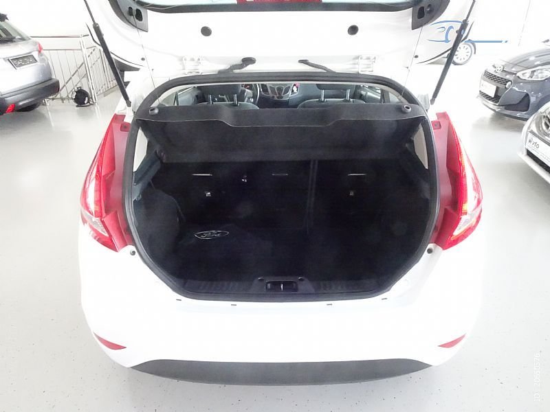 Ford Fiesta - thumbnail 6