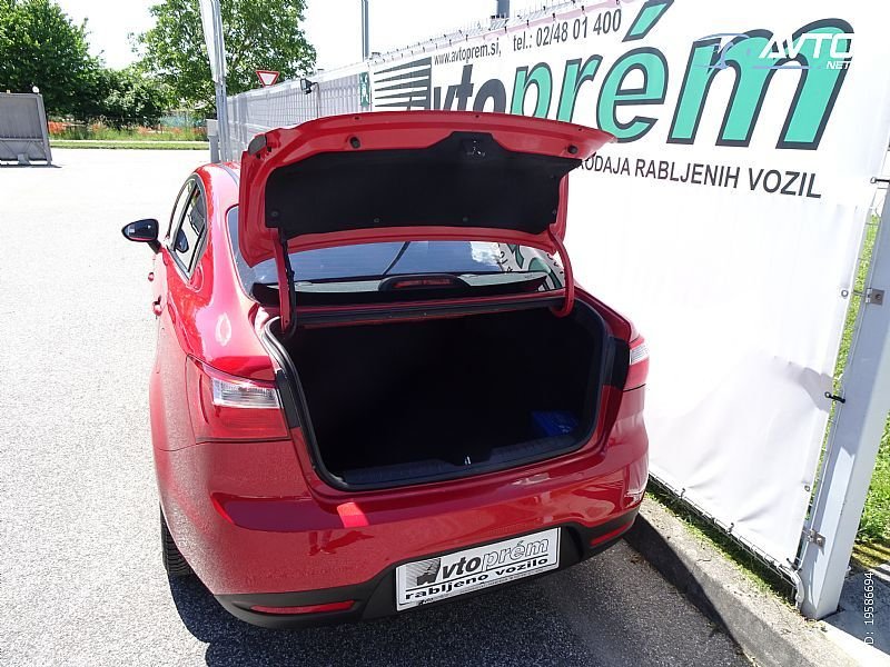 Kia Rio - thumbnail 5