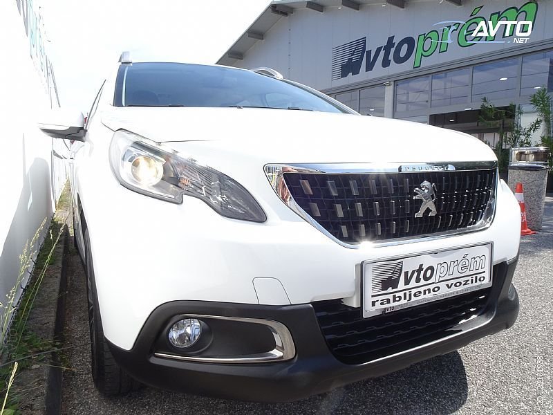 Peugeot 2008 - thumbnail 2