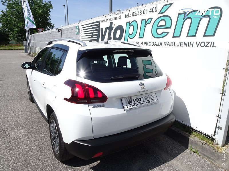 Peugeot 2008 - thumbnail 4