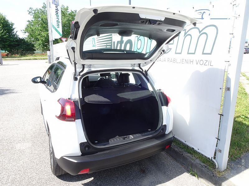 Peugeot 2008 - thumbnail 5