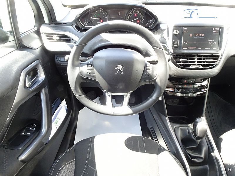 Peugeot 2008 - thumbnail 8