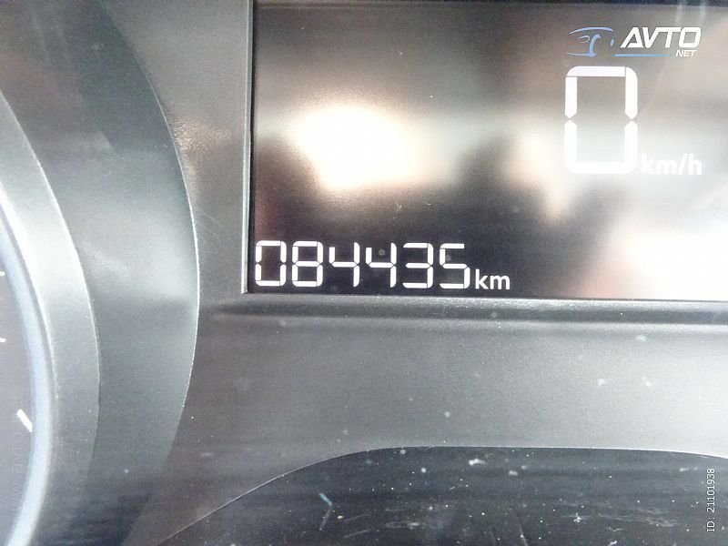 Peugeot 2008 - thumbnail 10