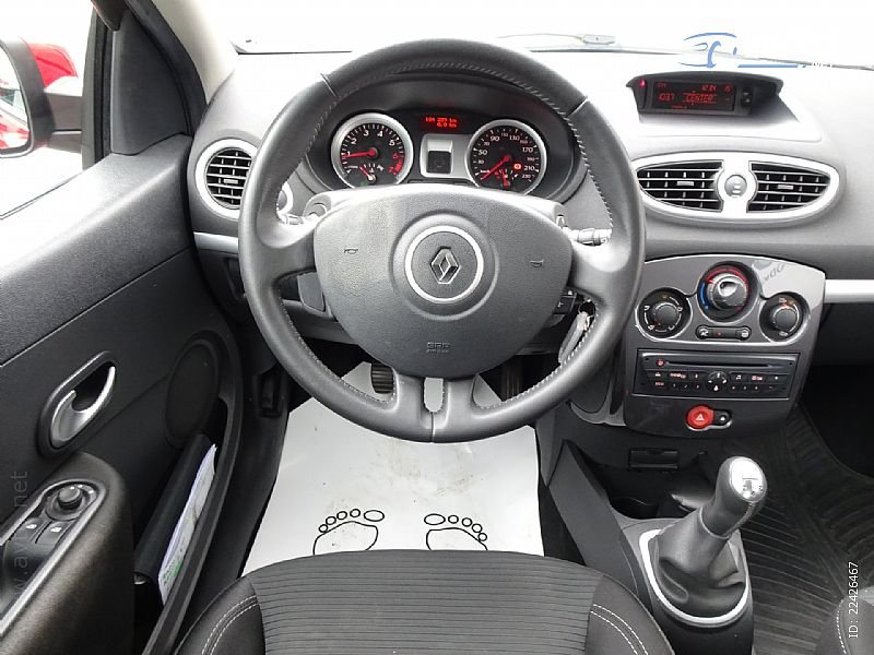 Renault Clio - thumbnail 8