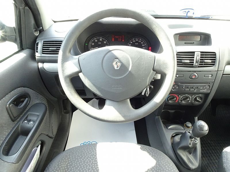 Renault Clio - thumbnail 8