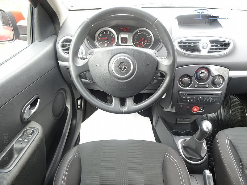 Renault Clio - thumbnail 8