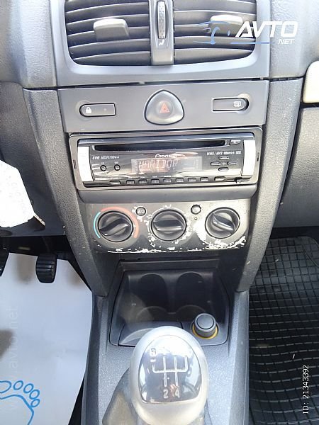 Renault Clio - thumbnail 9