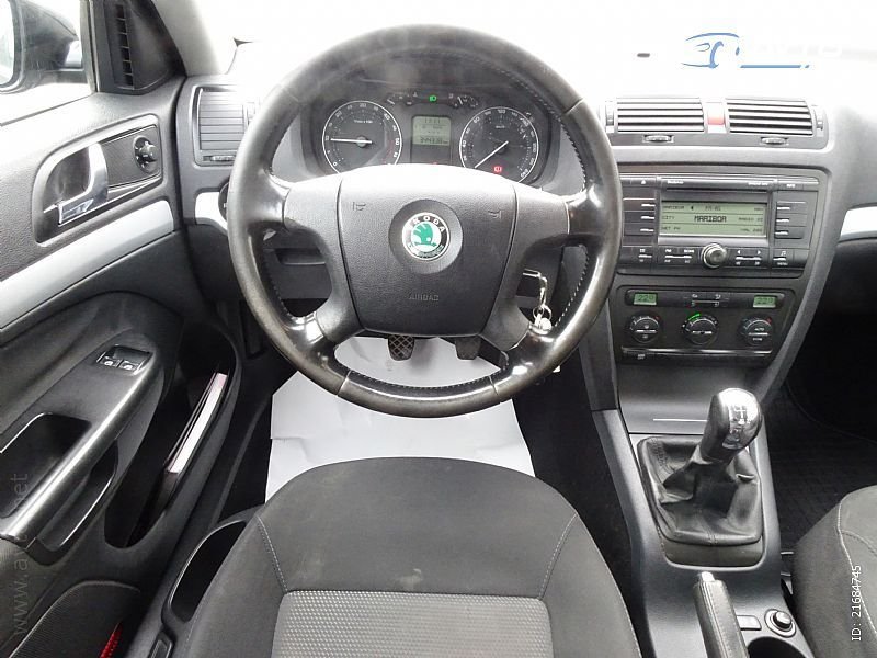 Škoda Octavia - thumbnail 8