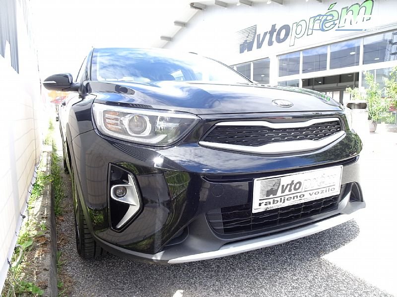 Kia Stonic - thumbnail 2