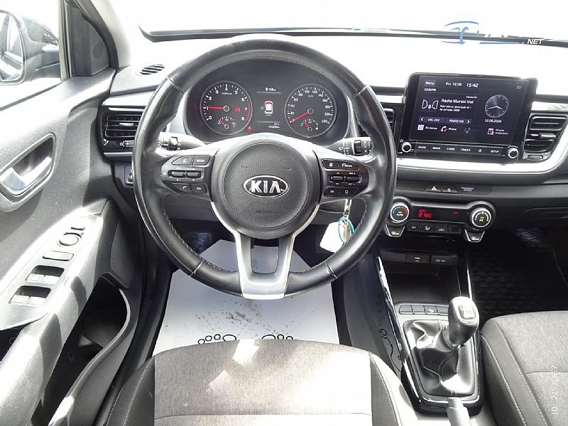 Kia Stonic - thumbnail 8