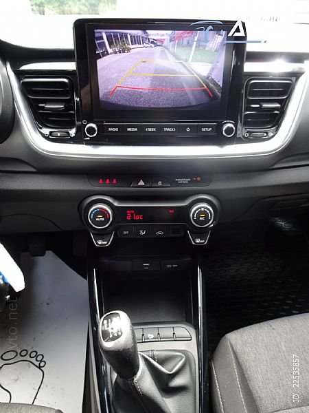Kia Stonic - thumbnail 9