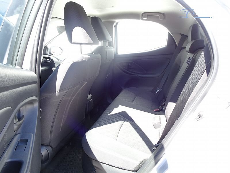 Toyota Yaris Hybrid - thumbnail 7