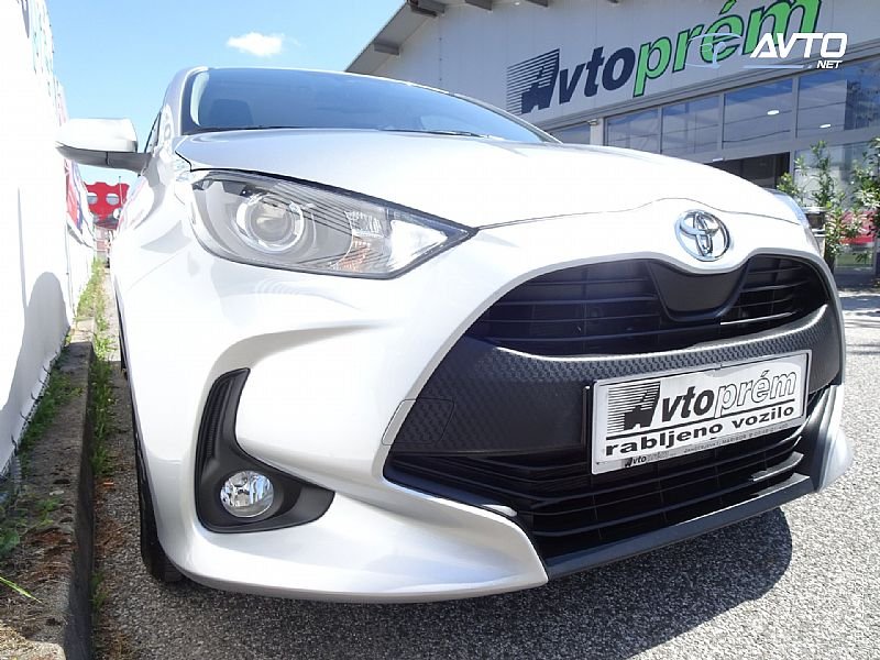 Toyota Yaris Hybrid - thumbnail 2