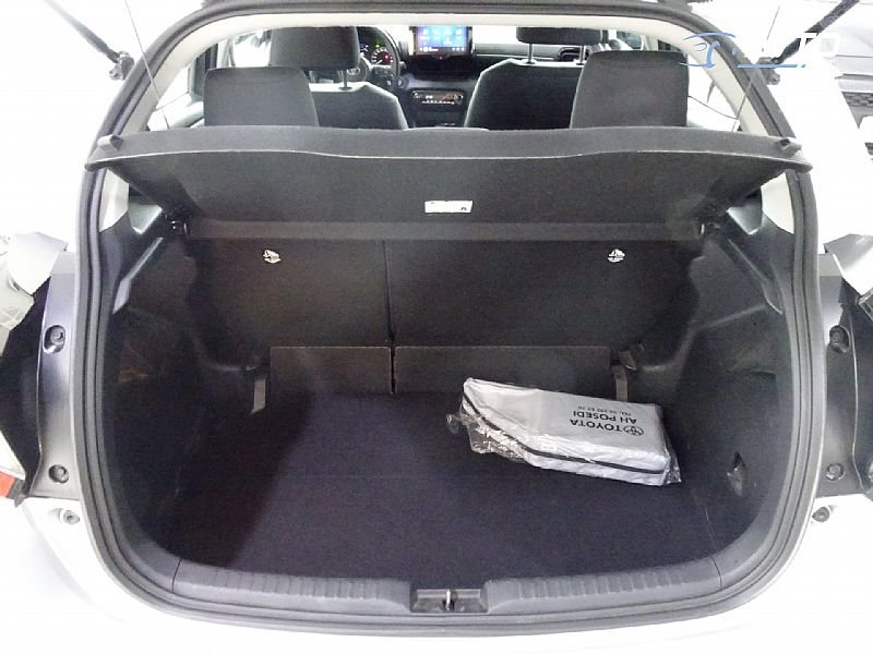 Toyota Yaris Hybrid - thumbnail 5
