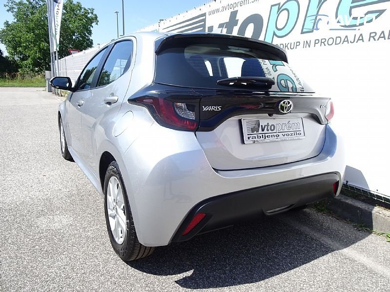 Toyota Yaris Hybrid - thumbnail 4