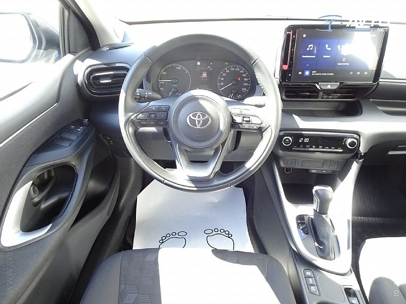 Toyota Yaris Hybrid - thumbnail 8