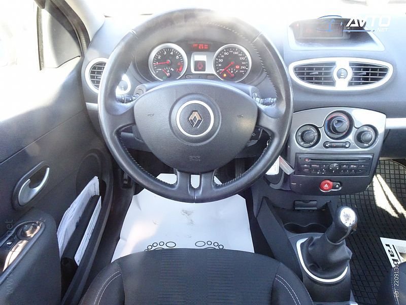 Renault Clio - thumbnail 8