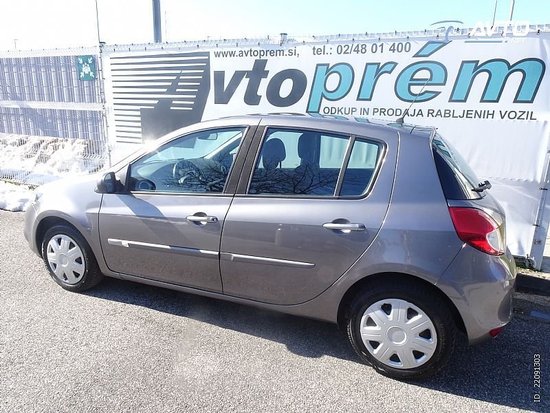 Renault Clio - thumbnail 3