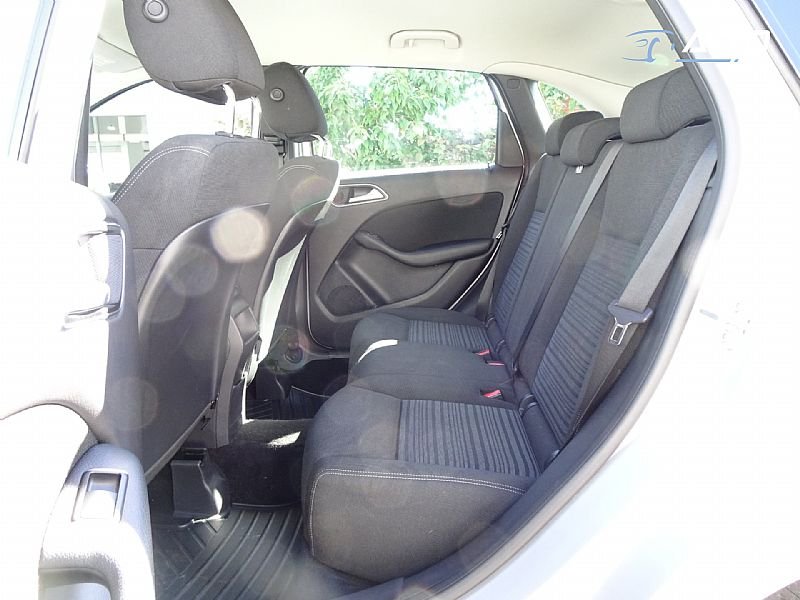 Mercedes-Benz B-Razred B 180 - thumbnail 7