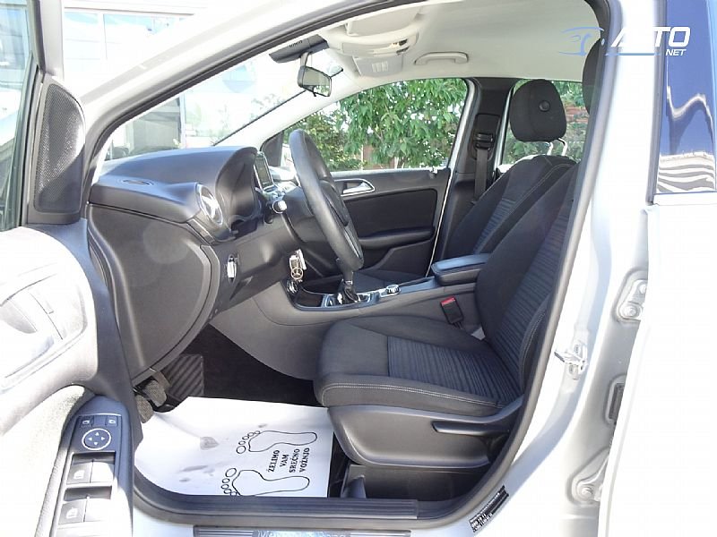 Mercedes-Benz B-Razred B 180 - thumbnail 6