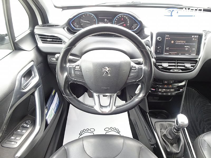 Peugeot 2008 - thumbnail 8