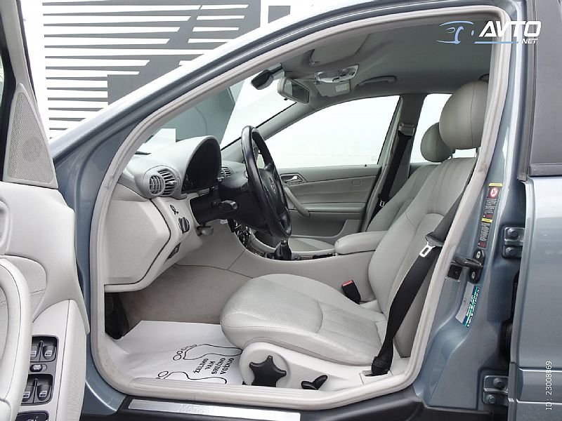 Mercedes-Benz C-Razred C 200 - thumbnail 6